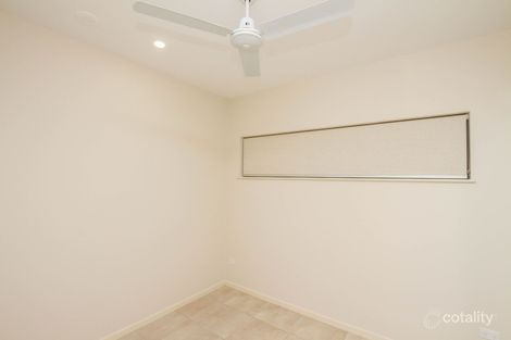 Property photo of 2/289-291 Lake Street Cairns North QLD 4870