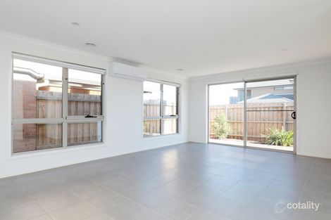 Property photo of 38 Badger Grove Tarneit VIC 3029