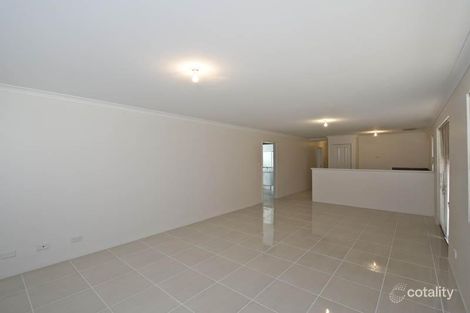 Property photo of 11 Hadlow Place Thornlie WA 6108