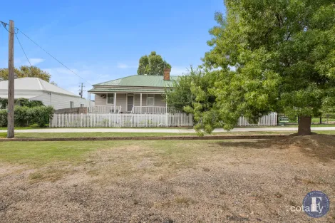 Property photo of 21 Binalong Street Harden NSW 2587