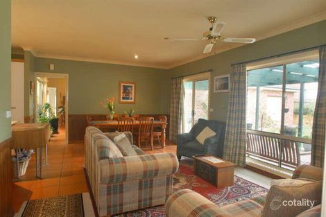 Property photo of 9 Elm Way Jerrabomberra NSW 2619