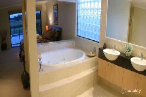 Property photo of 17 Wellman Crescent Sippy Downs QLD 4556