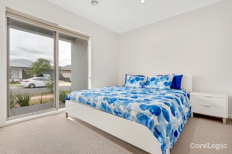 Property photo of 22 Coolamon Drive Craigieburn VIC 3064