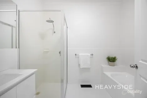 Property photo of 2/18 Cornell Street Camberwell VIC 3124