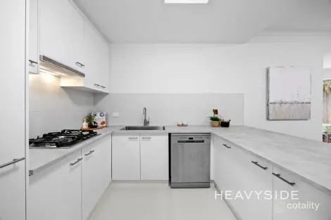 Property photo of 2/18 Cornell Street Camberwell VIC 3124
