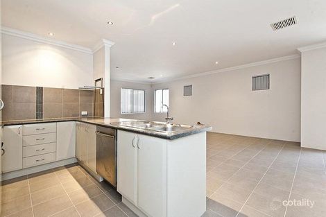 72c Barnes St, Innaloo, WA 6018