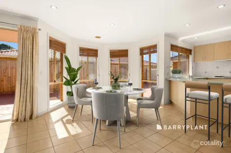 Property photo of 29 Warrenwood Place Narre Warren VIC 3805