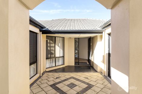 Property photo of 1 Lynly Court Morphett Vale SA 5162