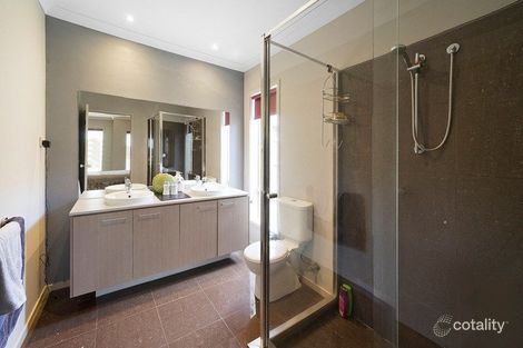 Property photo of 7 Carinya Court Cranbourne North VIC 3977