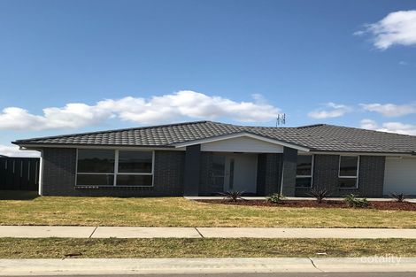 Property photo of 9 Gleneagles Avenue Heddon Greta NSW 2321