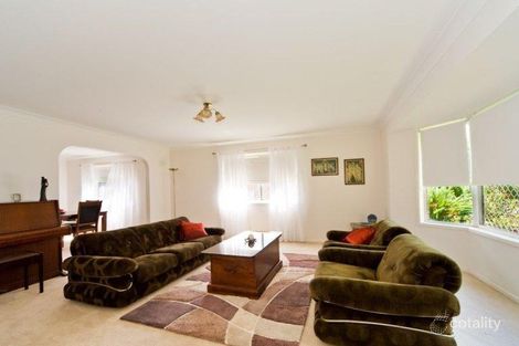 Property photo of 135 Scrub Road Carindale QLD 4152