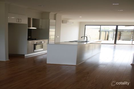 Property photo of 4 Demmie Mews Lyndhurst VIC 3975