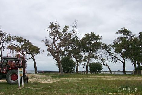 Property photo of 3 Chimneys Retreat Erskine WA 6210