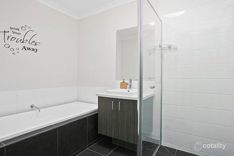 Property photo of 9 Hardwood Walk Leopold VIC 3224