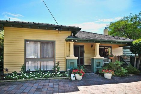 1/3 Bowmore St, Hughesdale, VIC 3166