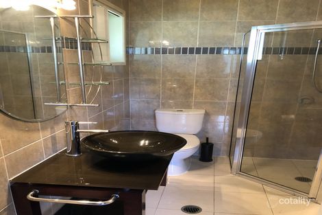 Property photo of 150 Heeb Street Benowa QLD 4217