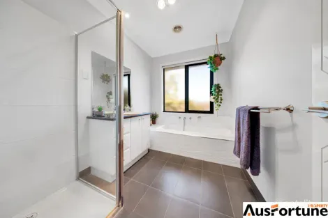 Property photo of 9 Juniper Avenue Point Cook VIC 3030