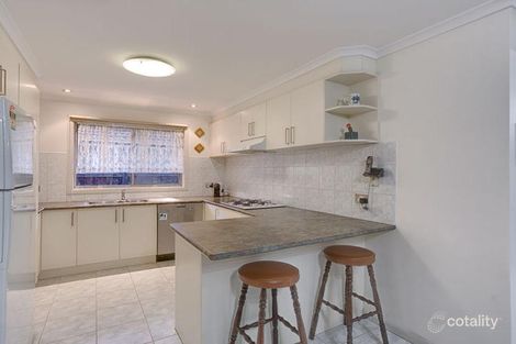 Property photo of 18 Santolin Drive Hillside VIC 3037