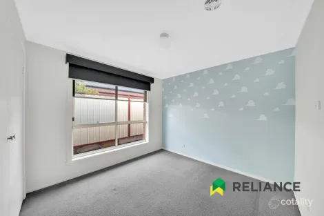 Property photo of 13 Sandleford Way Hoppers Crossing VIC 3029