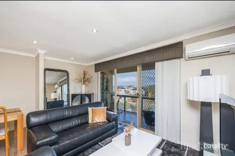 2/260 West Coast Hwy, Scarborough, WA 6019