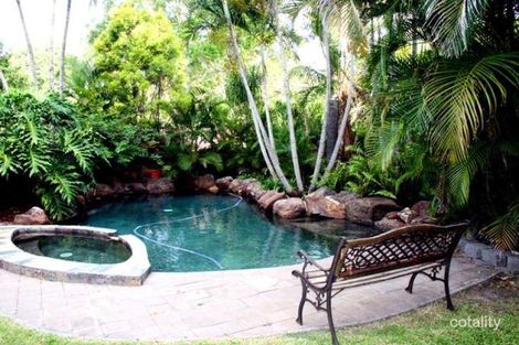 12 Folkstone Ave, Albany Creek, QLD 4035