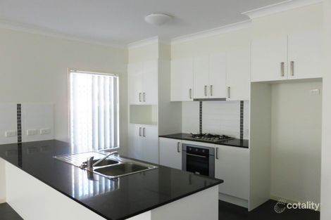 Property photo of 40 Rosella Crescent Springfield Lakes QLD 4300
