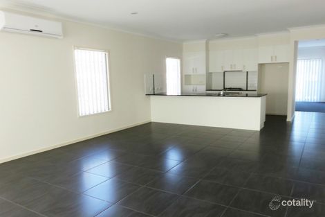 Property photo of 40 Rosella Crescent Springfield Lakes QLD 4300