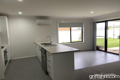 Property photo of 1/10 Graves Place Griffith NSW 2680