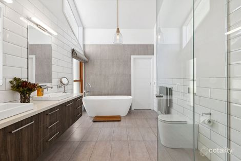 Property photo of 10 Menzels Road Bellbrae VIC 3228