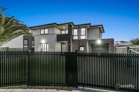 Property photo of 2/11 Castlecrag Close Endeavour Hills VIC 3802