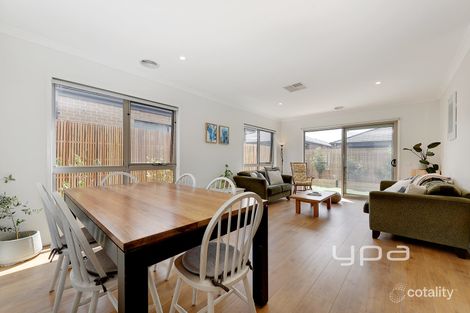 Property photo of 4 Booyong Street Craigieburn VIC 3064