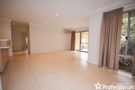 Property photo of 2 Zamia Loop Wannanup WA 6210