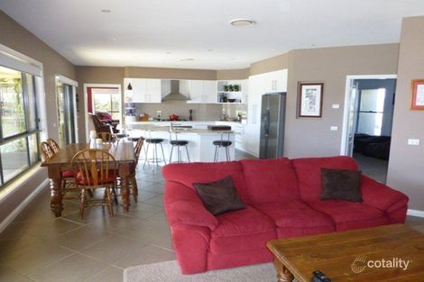 Property photo of 9 Kerr Place Kelso NSW 2795