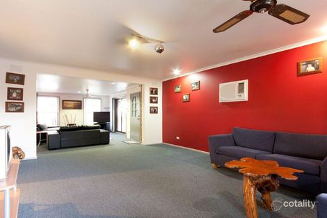 Property photo of 14 Hampton Drive Hampton Park VIC 3976