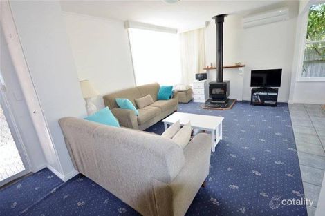 Property photo of 25 Abbott Street Inverloch VIC 3996