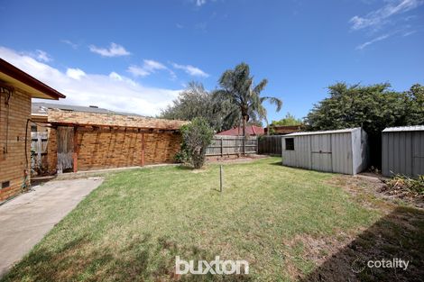 Property photo of 25 Almurta Road Bentleigh East VIC 3165