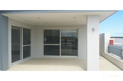 Property photo of 27 Comito Bend Alkimos WA 6038