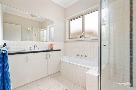 Property photo of 1/30 Russell Street Howlong NSW 2643