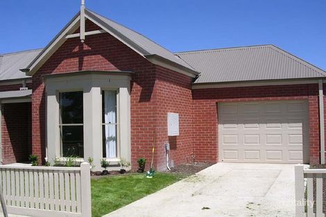 324 Ascot St S, Ballarat Central, VIC 3350