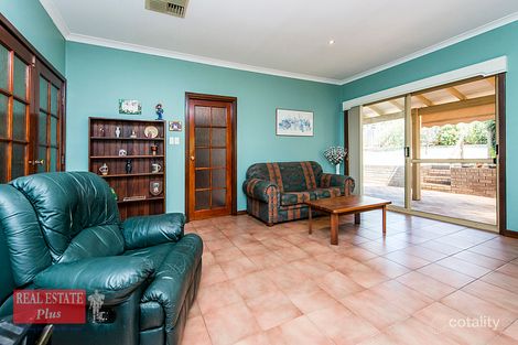 Property photo of 12 Damascus Drive Greenmount WA 6056