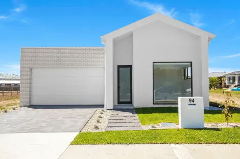 94 Brotheridge Ave, Calderwood, NSW 2527