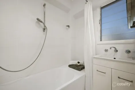 Property photo of 12 Hazelwood Street Karabar NSW 2620