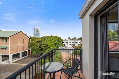 Property photo of 7/9 Bright Avenue Labrador QLD 4215