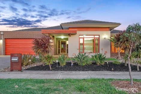 Property photo of 32 Eagleridge Promenade Tarneit VIC 3029