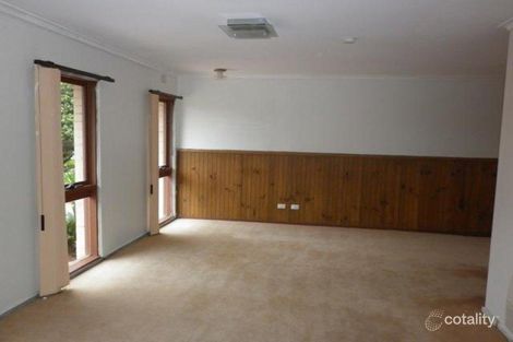 Property photo of 13 Leewarra Drive Glen Waverley VIC 3150