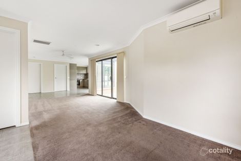 Property photo of 3/27 Smethurst Avenue Pakenham VIC 3810