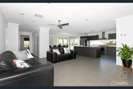 Property photo of 26 Curlew Street Upper Kedron QLD 4055