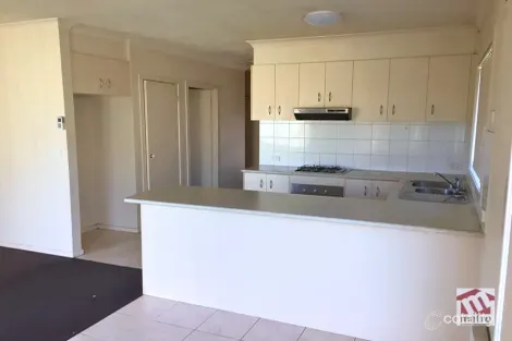 Property photo of 10/15A Hooker Road Werribee VIC 3030