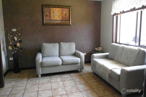 Property photo of 11 Gumleaf Row Werrington Downs NSW 2747
