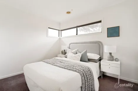 Property photo of 4/8 Rosshire Road Newport VIC 3015
